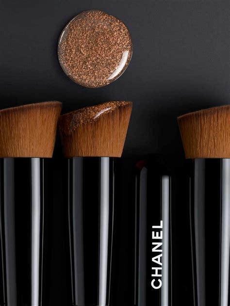 chanel foundation pinsel|chanel foundation brush.